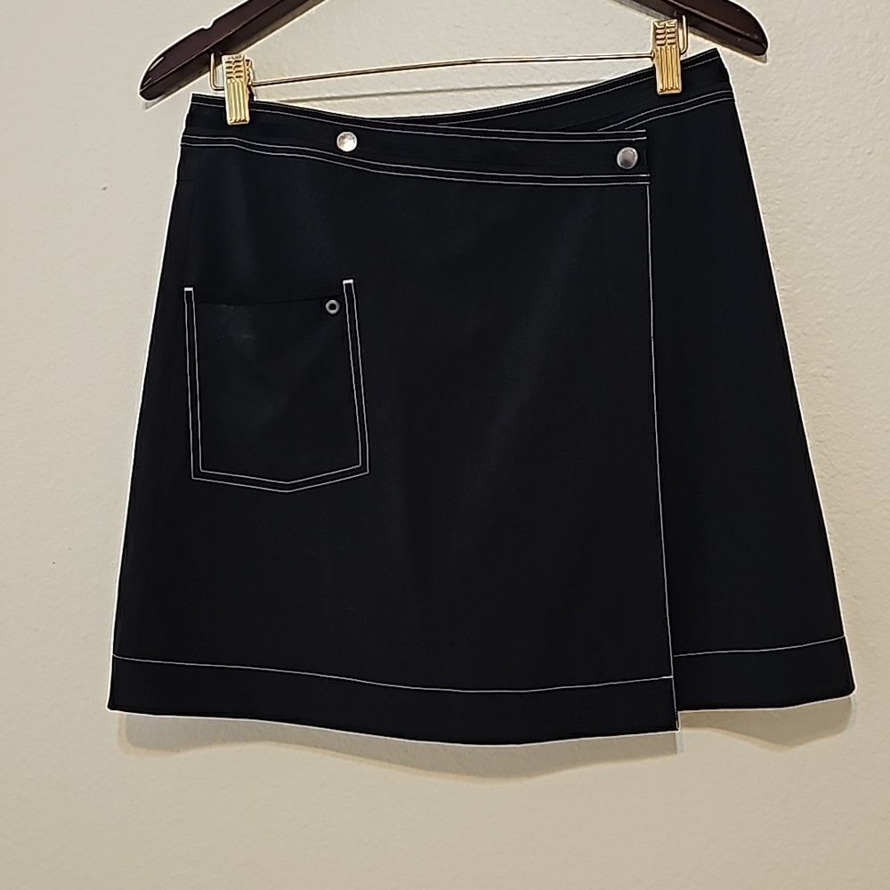 Cutter & Buck Black Tech Golf Skort Size US 4‎